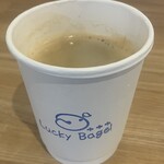 ラッキー ベーグル - ホットコーヒー！