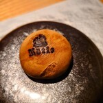 Metis - フォアグラの温泉饅頭