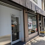 魚屋のおむすび 丸徳 - 外観