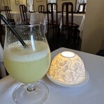 ラ・トゥーエル - 