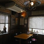 神戸 - 店内