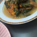 ラフィーの美しい森 - バリエーションをぶちかますパクチーとルイのトルカリ 要予約