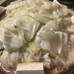 Kazuno Horumon Tei - ホルモンセット　キャベツと豆腐を配備