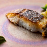 大分県産豊後水道直送　鮮魚の炭火焼き　旬のスタイル