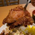 社 - カリパリ ジュワッ の から揚げ