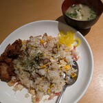 社 - フライライス　600円　　から揚げ　70円 ✕ ２ケ