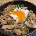 ジーノ - 平日限定ぶた丼　温玉乗せ