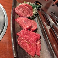 炭火焼肉ホルモン うしごろ 中目黒店 - 