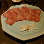 食道園 - 厳選タン 塩