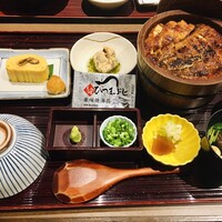 うなぎ和食  しら河 今池ガスビル店 - 肝吸いか、赤だしか選べます。もち肝吸い！