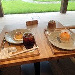 りくろーおじさんの店 彩都の森店 - 