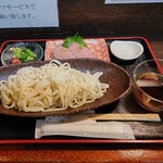 たか丸食堂 - 冷やしうどん定食(700円)。