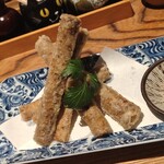 地酒遊楽　裏や - ごぼうの唐揚げ