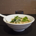 弘明寺丿貫 - 栄螺と蛤の冷やし蕎麦