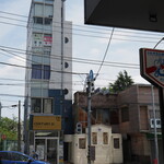 弘明寺丿貫 - お店の向かい側