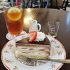 カフェ フロインドリーブ 本店