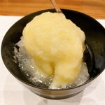 蕎麦割烹  倉田 - 新生姜のアイスクリーム、 パイナップルのかき氷、シャインマスカット