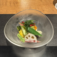 京 静華 - 