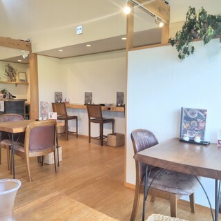 カレー食堂 コロポ _2