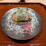 感化 ヌーベルシノワ - 蝦夷鮑のXO醤ソース 花椒菜添え