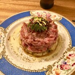 創作料理Ryota  - ・宮城県産仙台黒毛和牛とイチローファーム焼き茄子　極上タルタルユッケ（￥3,990）