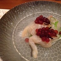 料理屋 錦三山車楼 - 平目の梅酢洗いとイクラのワイン漬