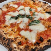 ピッツェリア&トラットリア ゴンゾ 目黒店 - マルゲリータ