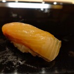 銀座 久兵衛 - カンパチ