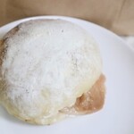 カミバン - 【2024.07】桃ぱん(税込480円)