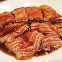 力飯店 - 丸腸とシマ腸。赤身肉の後には脂が美味しい(笑)。