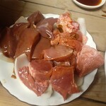 ホルモン焼 夏冬 - タン、ハツ、レバー