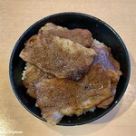 彩月 - 自前でやわらかカルビ丼