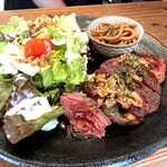 BAR つちのこ - メインのハラミステーキ❗️
