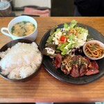 BAR つちのこ - ハラミステーキランチご飯大盛り