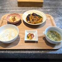 熱香森 - 日替りランチ（税込1,000円）『豚肉と茄子のピリ辛炒め＋エビのマヨネーズソース（税込500円）