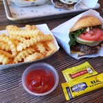 SHAKE SHACK - 
