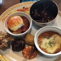 ホテルニューオータニ 東京 - ビーフシチュー、エッグベネディクト、シーフードドリアなど