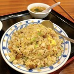 中華居酒屋料理 餃子屋 - チャーシュー炒飯セット 漬物、冷奴、スープ付き