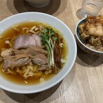 手打 親鶏中華そば 綾川 - 