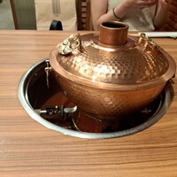 横浜 瀬里奈 浪漫茶屋 - しゃぶしゃぶの鍋です。