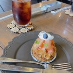 サブリエ - このお皿　アトリエ野恵に似てるけど違うのかな？