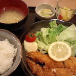 Jidori Ryourimomiji - チーズと大葉のささみカツ定食