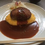 花苑 - オムライスハンバーグ
