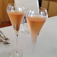 コット ア コット - スパークリングロゼノンアルコールワインは２杯で￥８００は、安いような気がします♫