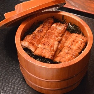 ◆體現“燒烤的直覺”，匠人氣質的蒲燒鰻魚飯