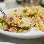 菜香新館 - レタス、チャーシュー入り炒飯