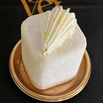 パティスリー・パリセヴェイユ - ババオンキューブ