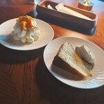 THE 7th TERRACE - マンゴーのパブロバとバスクチーズケーキ
