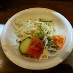 カーサタベ - ◯サラダ
爽やかさと甘みを感じる和風ドレッシングで美味しい