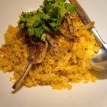 同源楼 - ★★★★のラムスペアリブのせクミンチャーハンは、ラムの臭みもなく、つまにもなります。